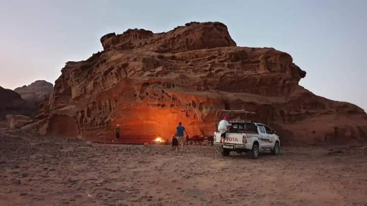 Wadi Rum Desert Heart Camp מראה חיצוני תמונה